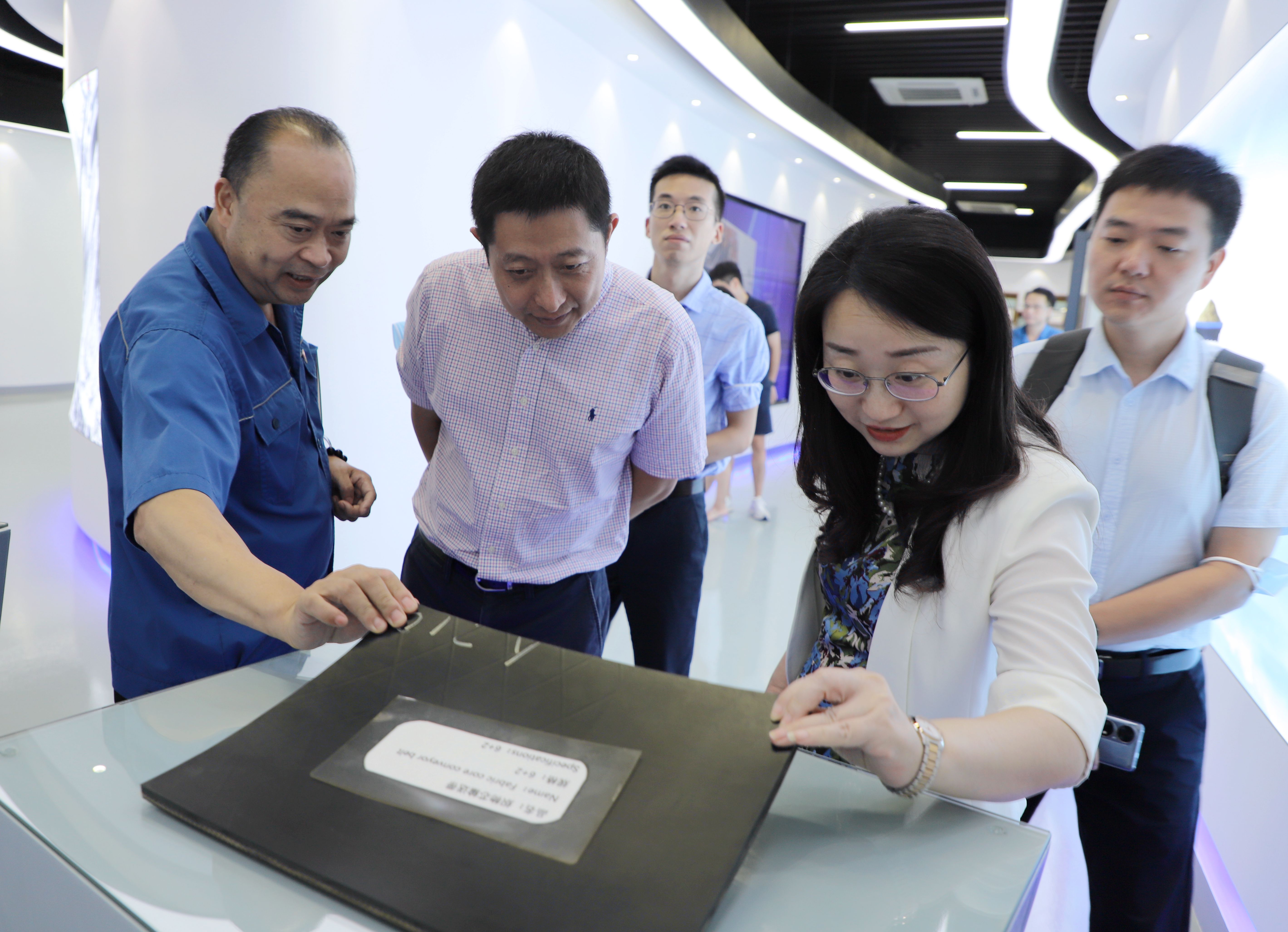 ����д�����һ��ݰ����ŷ�����ɷ����п���