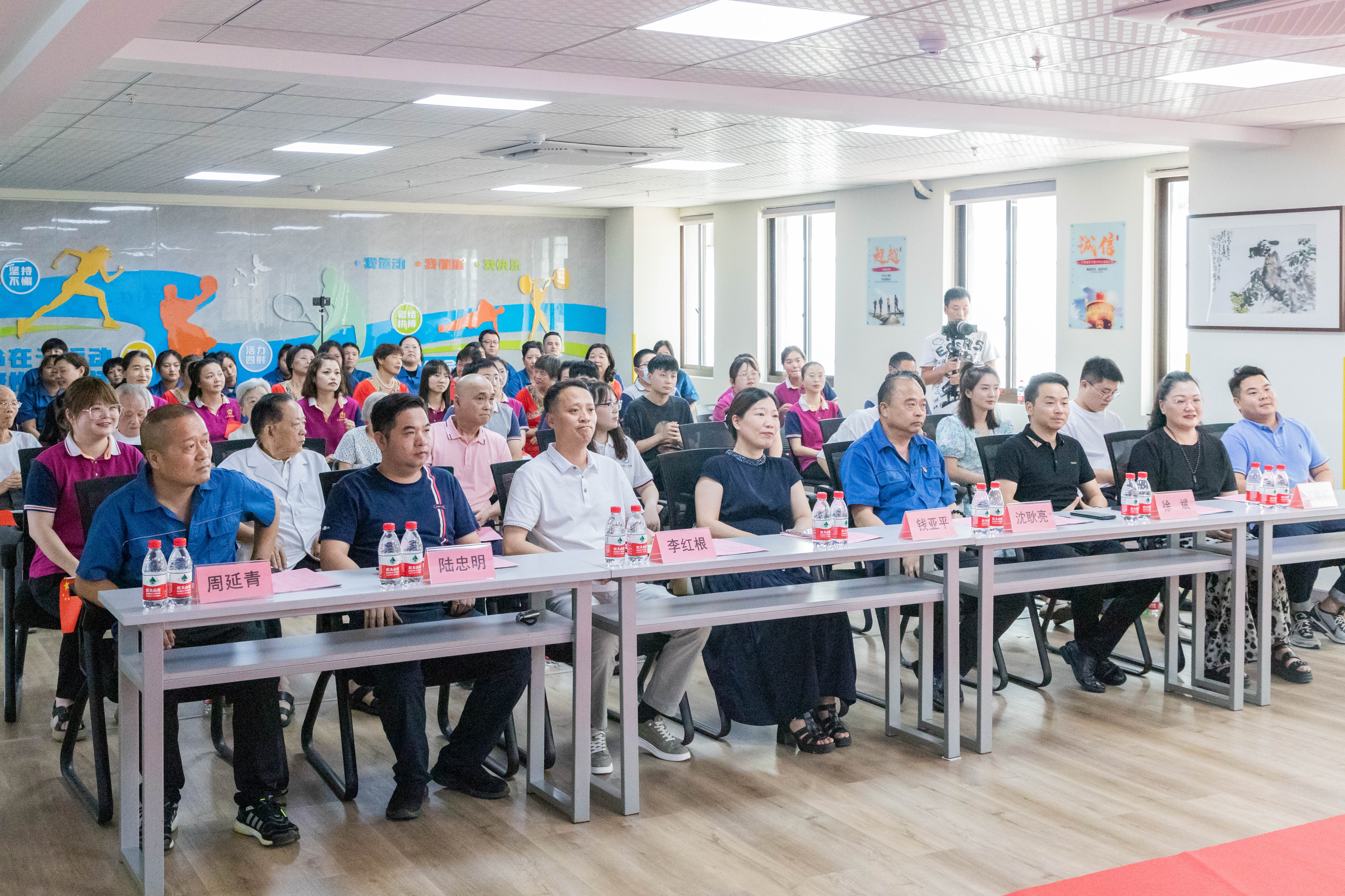 ���н��ٹ�����ϲӭ�ǣ��У��ˡ� | ��ŷ�����ɷݲм���֮�ҿ�չ���ջ���